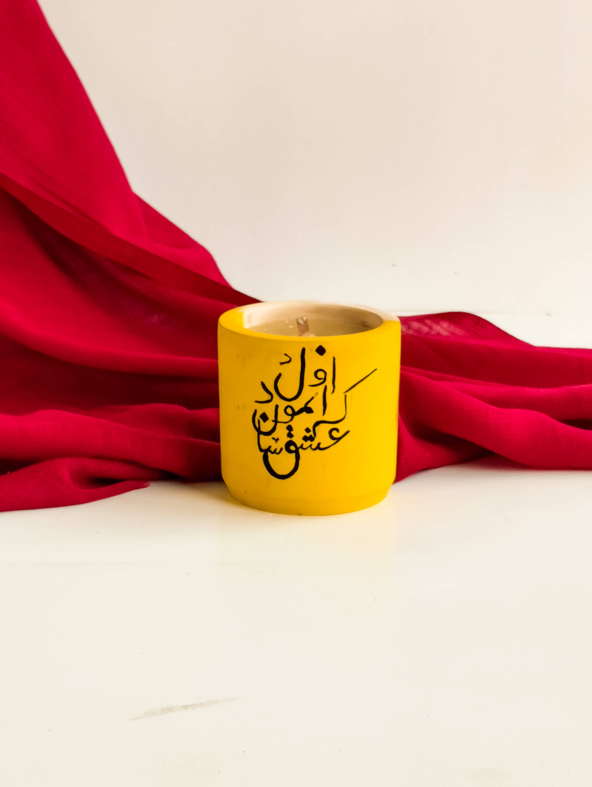 Love at first sight - Poetry Themed Candles